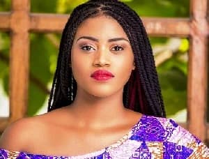 Queen eShun Warns of 'Death Trap' Record Label Contracts and Highlights the Value of Industry Connections