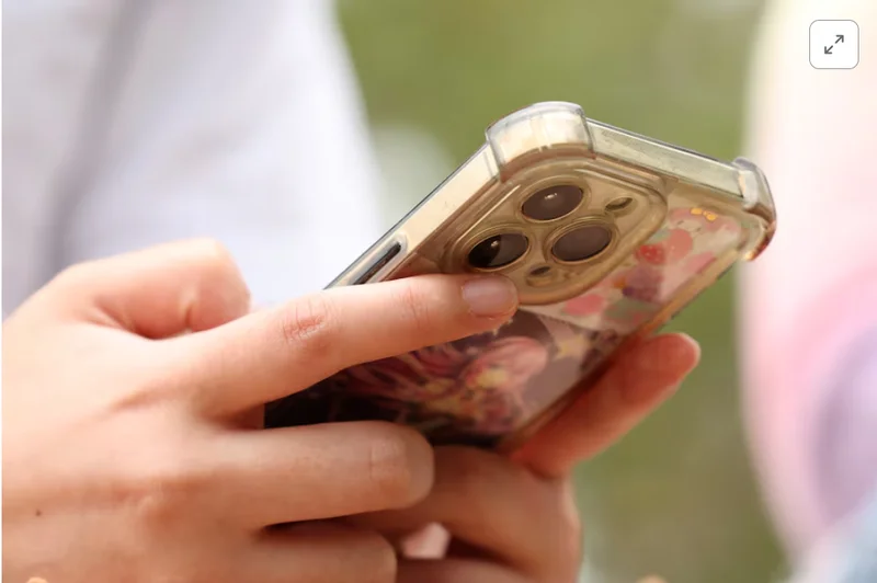 Australia's Social Media Ban: One-Fifth of Teens Still Accessing TikTok and Snapchat Post-Regulation