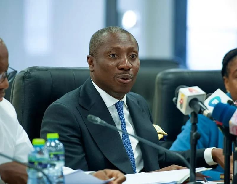 Ghana Economic Outlook: Cedi Stability Identified as Key Inflation Driver Amidst T-Bill Gains and Digital Tariff Relief