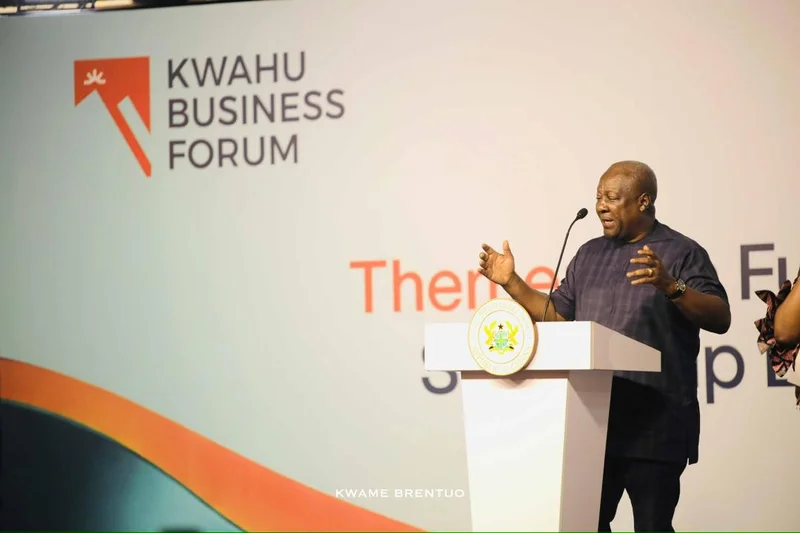 Mahama Convenes Emergency Cabinet Meeting Over Fuel Surge as Kwahu Business Forum Highlights Economic Reforms