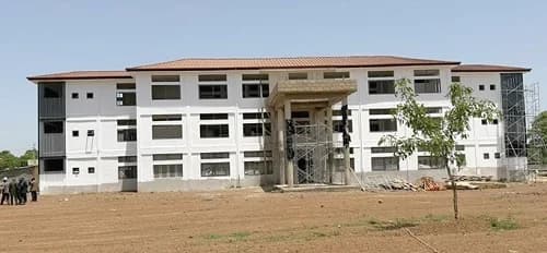 The uncompleted Wa Court Complex