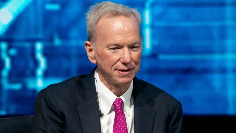 Former Google CEO Eric Schmidt Met with Boos Over AI During University Graduation Speech