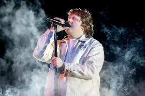 Lewis Capaldi Confirms New Album and Pledges Quick Return During Isle of Wight Festival Headline Set