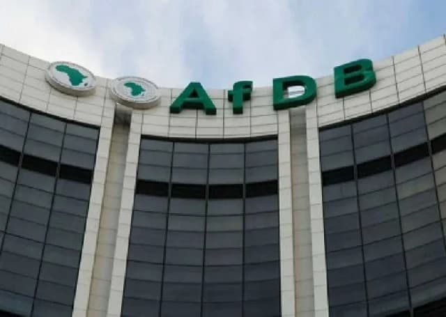 Ghana Leads Africa in Monetary Easing with 1,400-Basis-Point Cut, but Faces Continent’s Highest Lending Rates