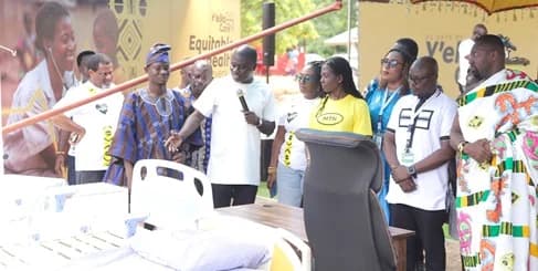 Charles Darko Prempeh (3rd from left), Managing Partner at Sika Pe Adjuma, briefing Adwoa Wiafe (4th from right), Chief Corporate Services and Sustainability Officer, MTN Ghana; Nana Kwamena Ansah I (right), Nsawamhene, and other dignitaries on some of the refurbished works during the ceremony. Picture: EDNA SALVO KOTEY
