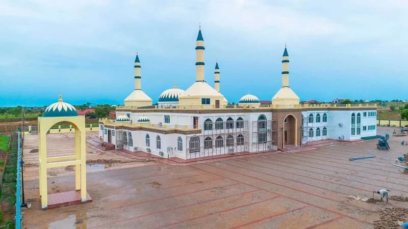 Dr. Mohammed Amin Adam Commissions 6,000-Capacity Masjid Al-Noor Mosque in Tamale to Drive Community Development