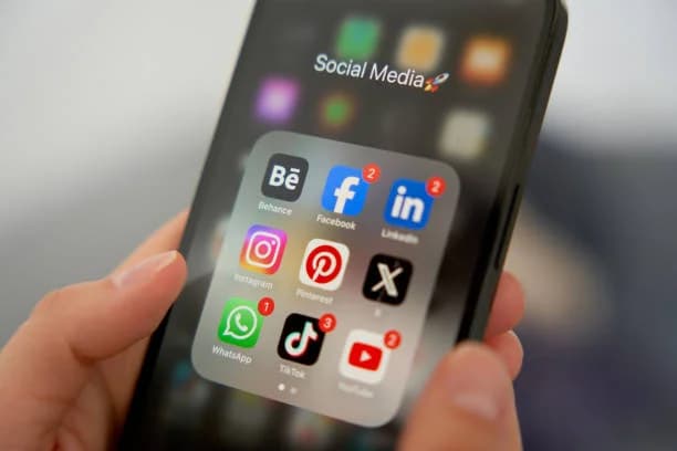 Australia's Social Media Age Verification Flaws Exposed in New Compliance Study