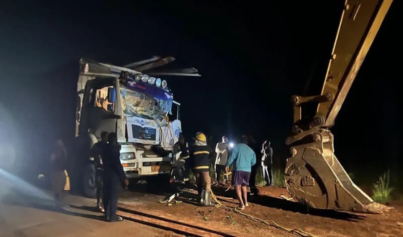 Ghana National Fire Service Rescues Trapped Victim Following Cargo Truck and Excavator Collision in Volta Region