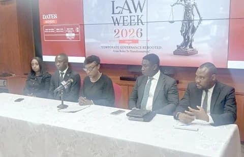 Isabel Boaten (3rd from left), President of the Greater Accra Regional Bar, addressing the media. With her are other members of the Bar