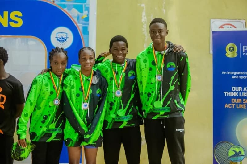 Wofford Kumashie with his team mates