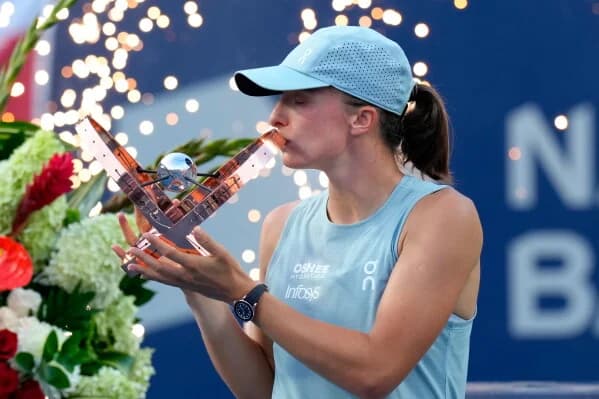 Iga Swiatek Ends 11-Month Title Drought with Canadian Open Triumph; Ben Shelton Defends Montreal Crown