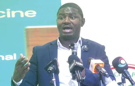 Dr Yakubu Tobor Yusuf, Registrar of the Traditional Medicine Practice Council, briefing the media. Picture: ESTHER ADJORKOR ADJEI