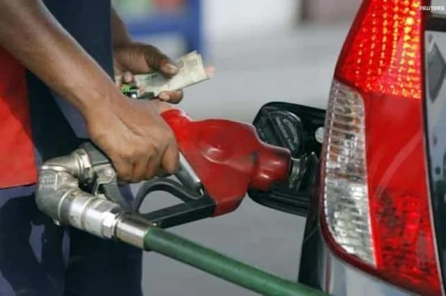 COPEC Projects Significant Fuel Price Hikes for October; Diesel to Surge by 22.91%