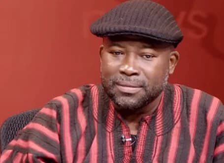 Senyo Hosi condemns La Beach demolition over lack of consultation