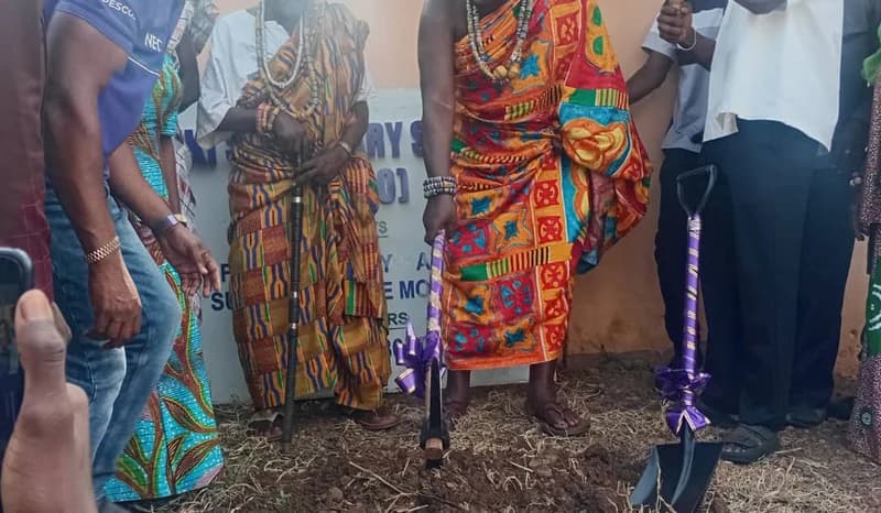 Peki Secondary School alumni break ground for security fence project