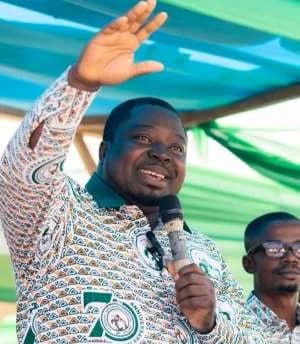 Ejisu MP Lawyer Kwabena Boateng donates GH¢20,000 for Catholic Hospital’s Expansion at Donyina