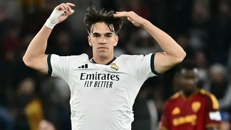 Real Madrid score three late goals to defeat Roma 4-3