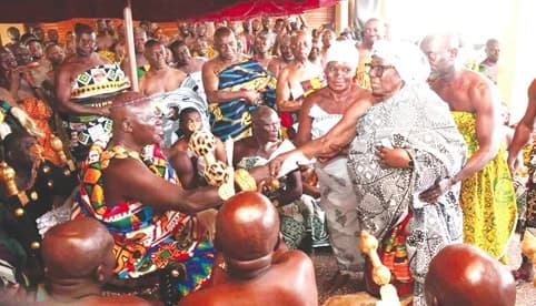 Otumfuo Osei Tutu II (seated in state), the Asantehene, welcoming Nana Yaa Akyaa III, the Asantehemaa, to the Akwasidae Festival. Picture: EMMANUEL BAAH