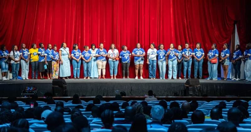 SMOGA 2002 hosts theatre screening to refurbish school science labs